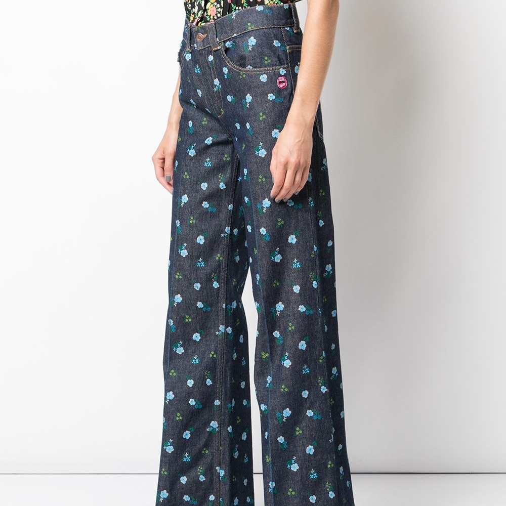 🎉 HOST PICK 🎉 Marc Jacobs The Flared Jean - Picture 3 of 5